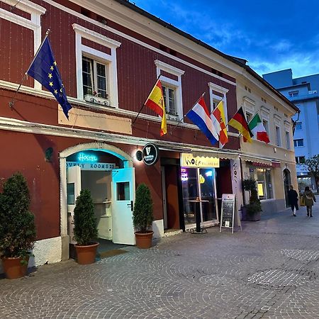 Hostel Lovely Rooms, City Center, Shared Bathroom, Windows To Corridor Villach Eksteriør billede