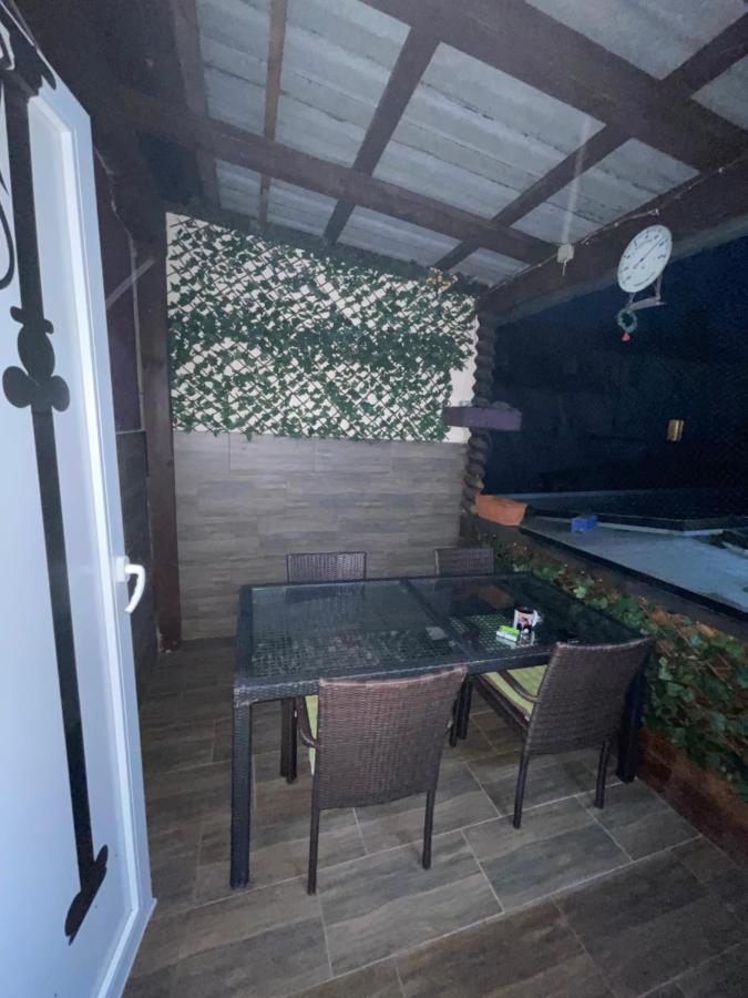 Hostel Lovely Rooms, City Center, Shared Bathroom, Windows To Corridor Villach Eksteriør billede